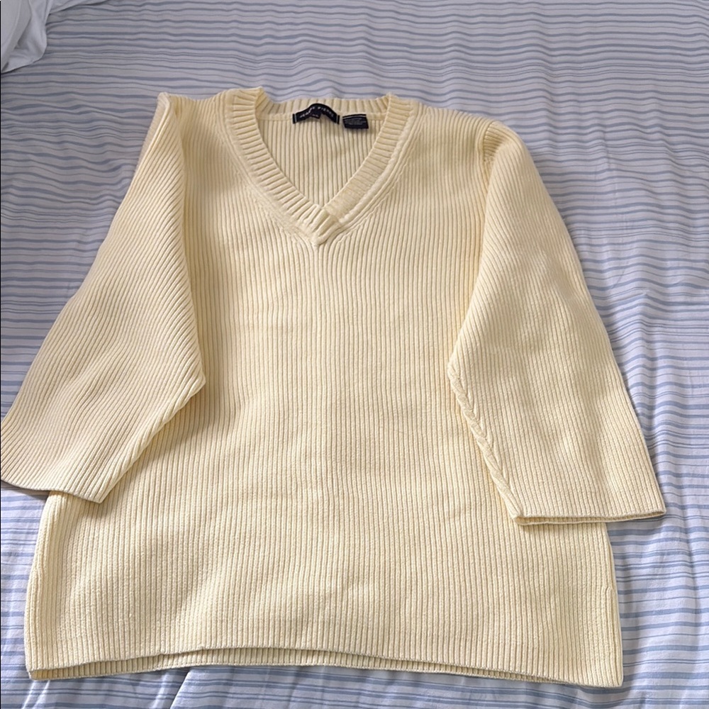 JEANNE PIERRE Women's V-Neck Sweater - Cream